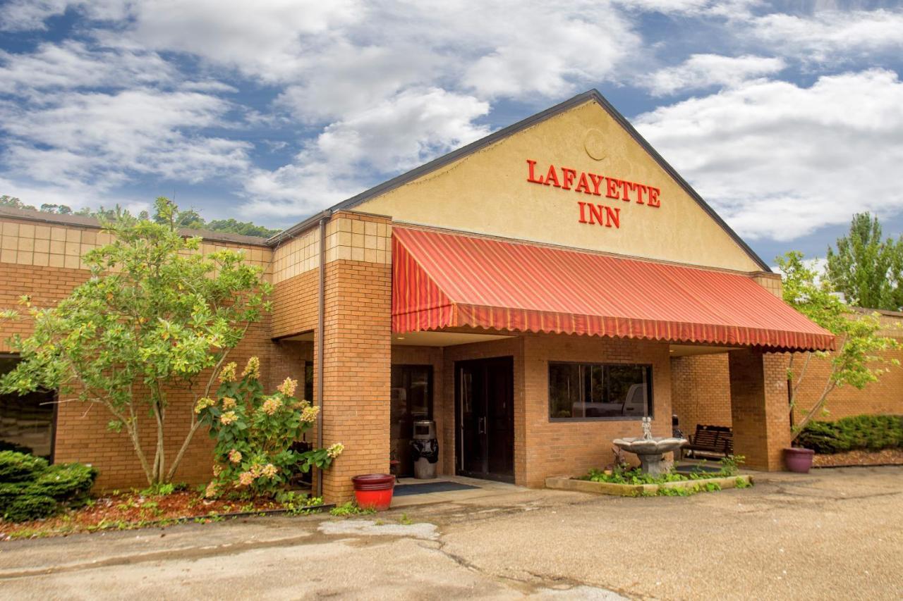 Lafayette Inn Moundsville Exteriör bild